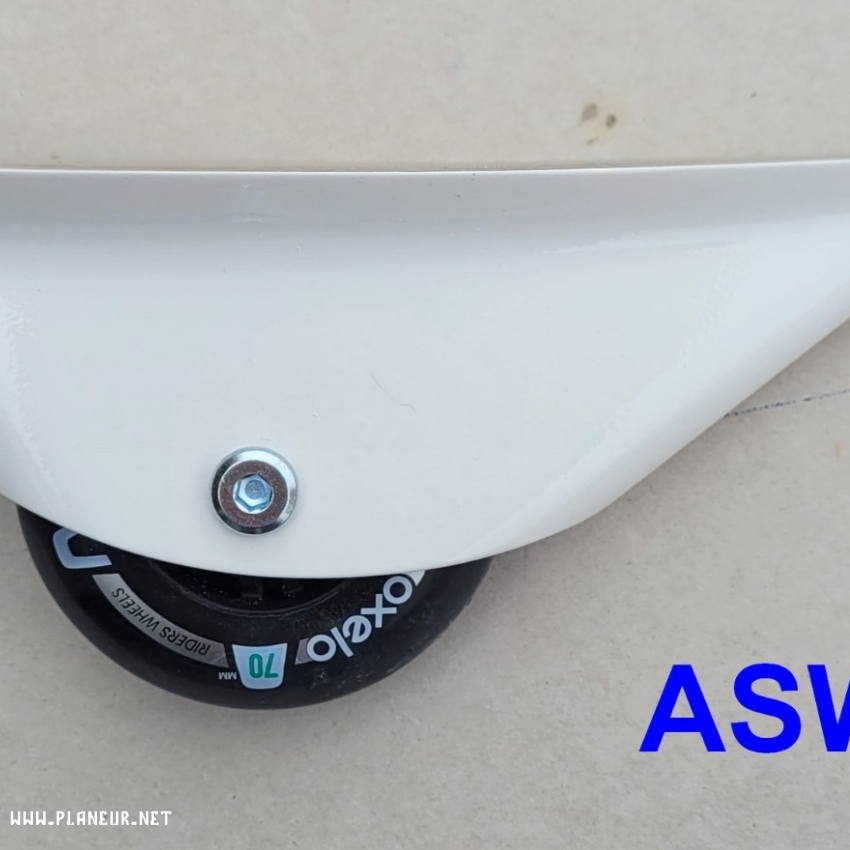 Roulettes de bout d'aile pour planeurs