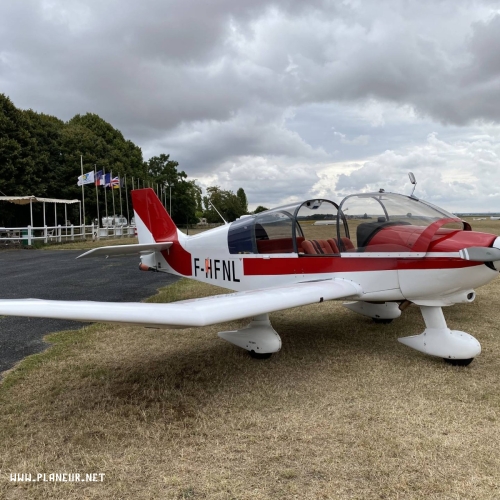 <div class='tp_title'>Robin DR-400/180 Remo</div><div class='tp_desc'>TTAF : 6425H40
Total starts : 42 157
Engine Lycoming O-360-A13 TSOH : 2452H59 on condition
Propeller Sensenich 76EM8S5-0-58 TSOH : 394H23Magneto Slick TSOH : 394H23
Skytec starterHartzell AlternatorRight exhaust new
COM/NAV TQ KRT2-STransponder TQ KTX2-SArtem ME 406P Inop4 P IntercomFlarm
Tost winch, tow bar, canopy cover, Hirth muffler</div><div class='row_location'><div class='row_title'>Lieu</div><div class='tp_location'>aérodrome de fay</div></div><div class='row_contact'><div class='row_title'>Contact</div><div class='tp_contact'>aci@berryglide.net</div></div><div class='row_price'><div class='row_title'>Prix</div><div class='tp_price'><span class='price_val'>90 000</span> <span class='price_unit'>EUR</span></div></div><div style='clear:both'></div><div class='title'>Images</div><div class='images_box'><img src='/components/com_djclassifieds/images/item/0/207_img019231022477_ths.jpg' /><img src='/components/com_djclassifieds/images/item/0/207_img024661533951_ths.jpg' /><img src='/components/com_djclassifieds/images/item/0/207_img035407270133_ths.jpg' /></div><div style='clear:both'></div> Robin DR-400/180 Remo