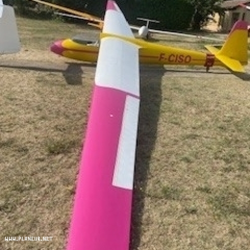 <div class='tp_title'>Vente Ka6E</div><div class='tp_desc'>Particulier vends Ka6E immatriculé FCISO 4050 Heures, 1600 lancers.
Planeur en excellent état, équipement standard, LSA pour KRT2 présente mais planeur non équipé.
Remorque ouverte avec une bâche.
CEN valide jusqu'en juillet 2026.
Prix 4000 Euros avec sa remorque</div><div class='row_location'><div class='row_title'>Lieu</div><div class='tp_location'>Saint rémy de provence</div></div><div class='row_contact'><div class='row_title'>Contact</div><div class='tp_contact'>parisseb95@gmail.com</div></div><div class='row_price'><div class='row_title'>Prix</div><div class='tp_price'><span class='price_val'>4 000</span> <span class='price_unit'>EUR</span></div></div><div style='clear:both'></div><div class='title'>Images</div><div class='images_box'><img src='/components/com_djclassifieds/images/item/0/227_img_0656_ths.jpg' /><img src='/components/com_djclassifieds/images/item/0/227_img_0654_ths.jpg' /><img src='/components/com_djclassifieds/images/item/0/227_img_0638_ths.jpg' /></div><div style='clear:both'></div> Vente Ka6E