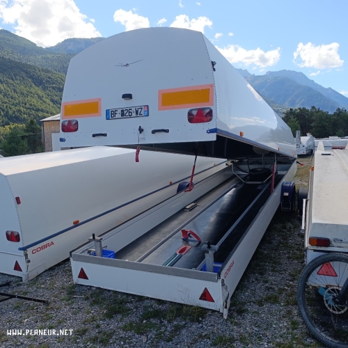 <div class='tp_title'>Remorque et baches pour Taurus</div><div class='tp_desc'>Vends remorque pour motoplaneur Taurus, marque Cobra, très bon état, visible Barcelonnette. Baches Cloud Dancers neuves pour Taurus, utilisées 1 semaine.</div><div class='row_location'><div class='row_title'>Lieu</div><div class='tp_location'>77 Impasse du Pied de Tato, Chemin du col des Aures, 04400 Saint Pons</div></div><div class='row_contact'><div class='row_title'>Contact</div><div class='tp_contact'>jf.lilti@orange.fr
Tél: +33 6 42 32 96 78</div></div><div class='row_price'><div class='row_title'>Prix</div><div class='tp_price'><span class='price_val'>15 000</span> <span class='price_unit'>EUR</span></div></div><div style='clear:both'></div><div class='title'>Images</div><div class='images_box'><img src='/components/com_djclassifieds/images/item/0/272_img_20250831_155603_ths.jpg' /><img src='/components/com_djclassifieds/images/item/0/272_img_20250831_155612_ths.jpg' /><img src='/components/com_djclassifieds/images/item/0/272_img_20250831_155732_ths.jpg' /></div><div style='clear:both'></div> Remorque et baches pour Taurus