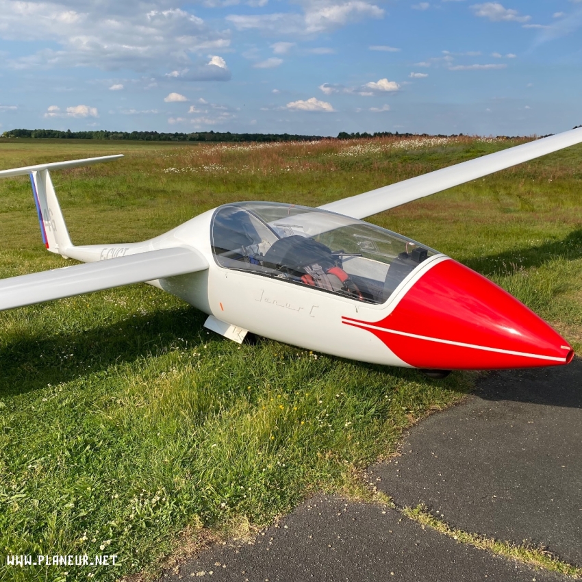 Janus C à vendre avec sa remorque type Comet